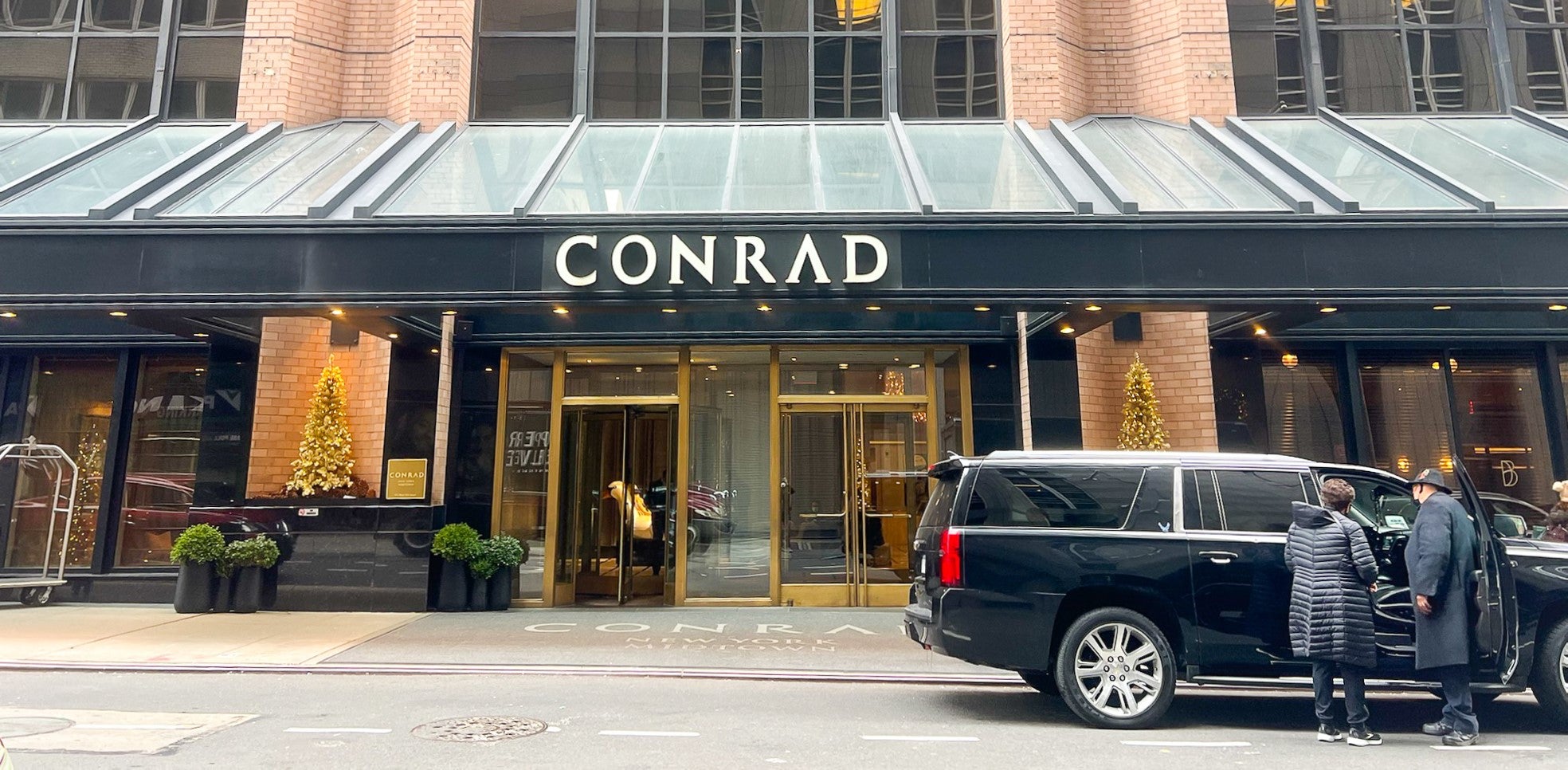 Conrad New York Midtown front entrance