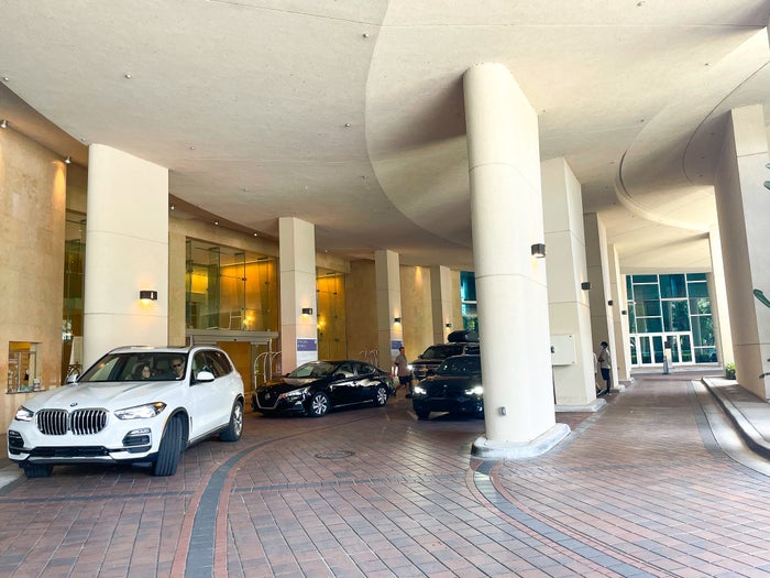 Hyatt Regency Orlando driveway