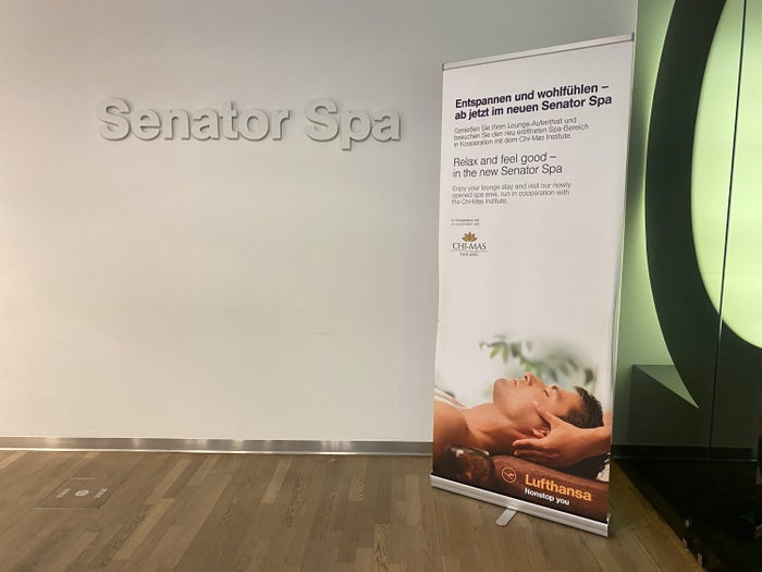 Lufthansa Senator Lounge B Frankfurt spa entrance