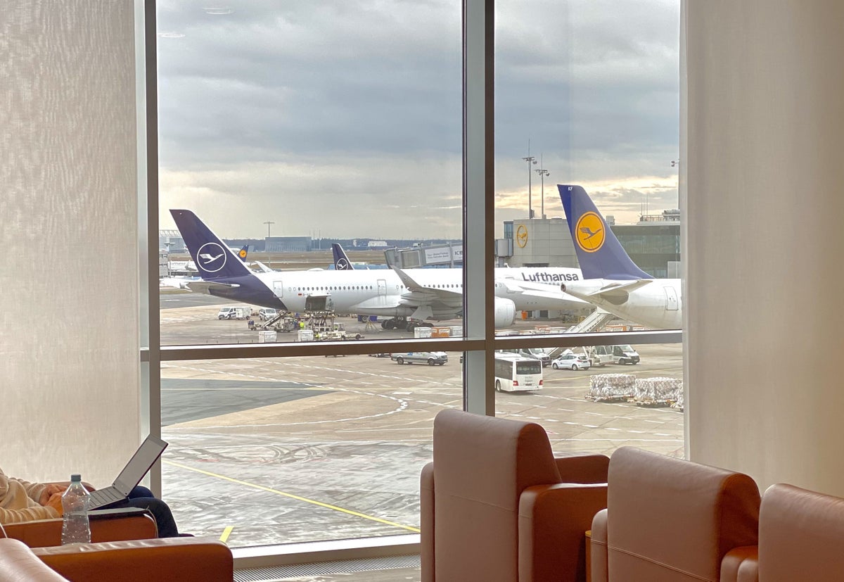 Lufthansa Senator Lounge B Frankfurt views