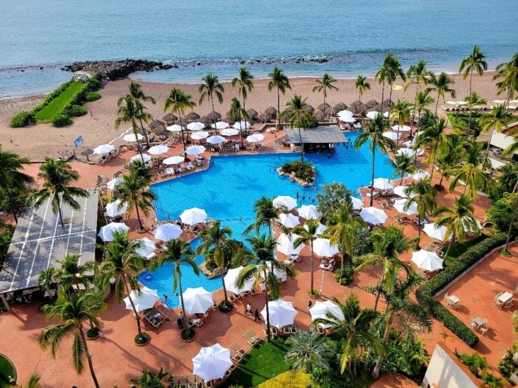 Sheraton Buganvilias Resort In Puerto Vallarta [In-depth Review]