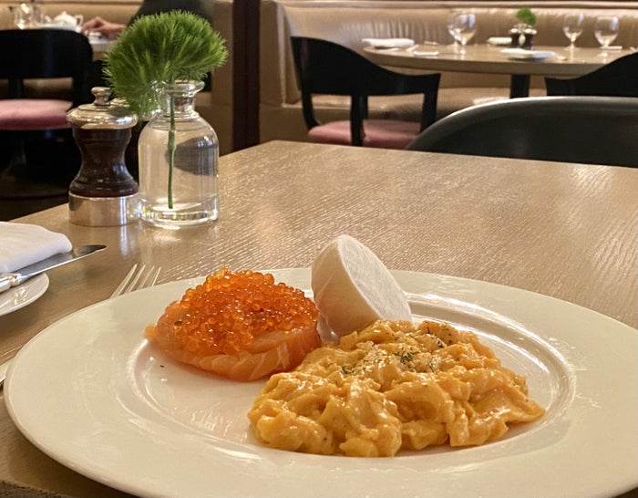 The London EDITION Berners Tavern breakfast scrambled egg