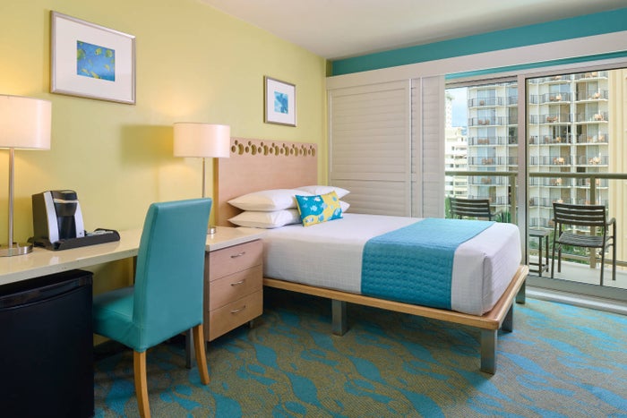 Aston Waikiki Circle Hotel