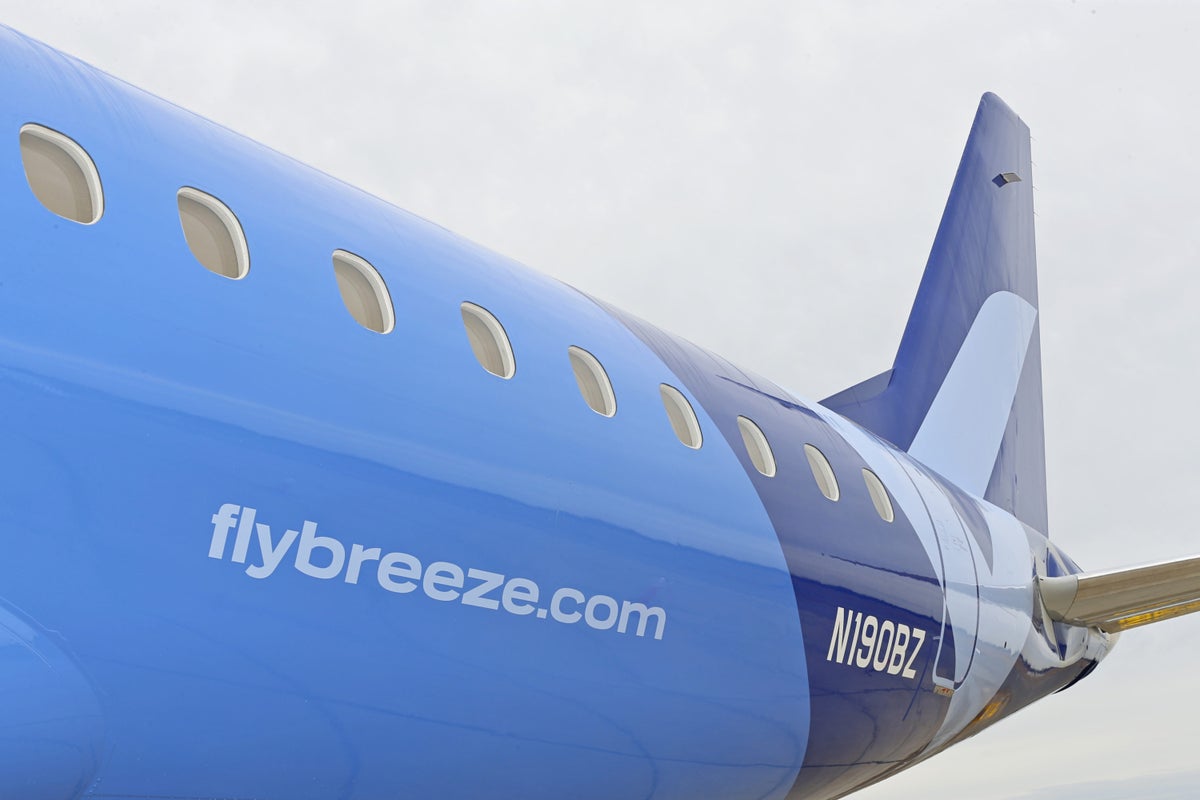 Breeze Airways Delays Several New Routes to Late 2022 and 2023