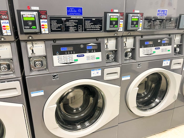 Hyatt Regency Maui Resort and Spa Laundry machine