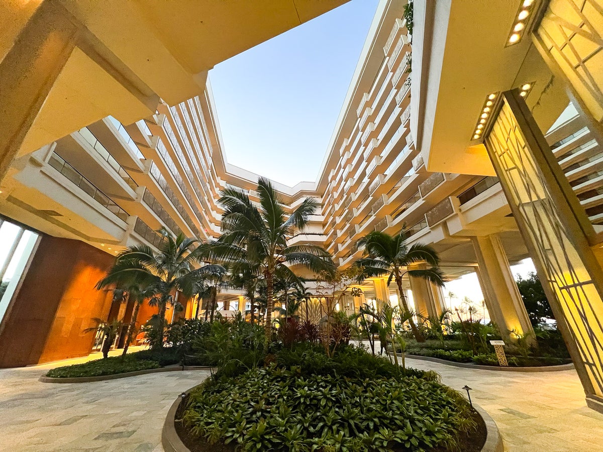 Hyatt Regency Maui Resort and Spa Lobby Foyer