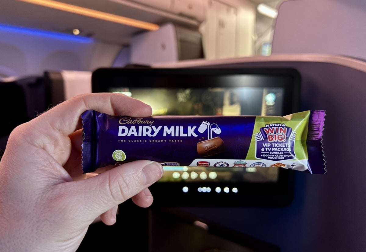 JetBlue Mint A321LR food Dairy Milk
