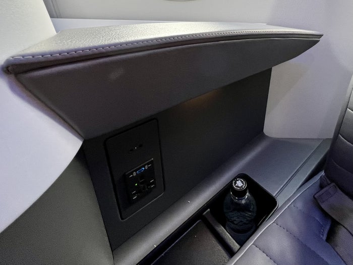 JetBlue Mint A321LR seat water storage and power outlet
