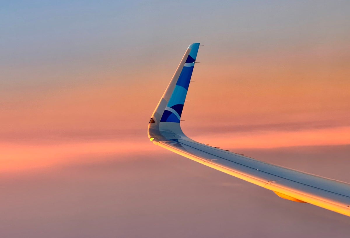 JetBlue Mint A321LR wing tip