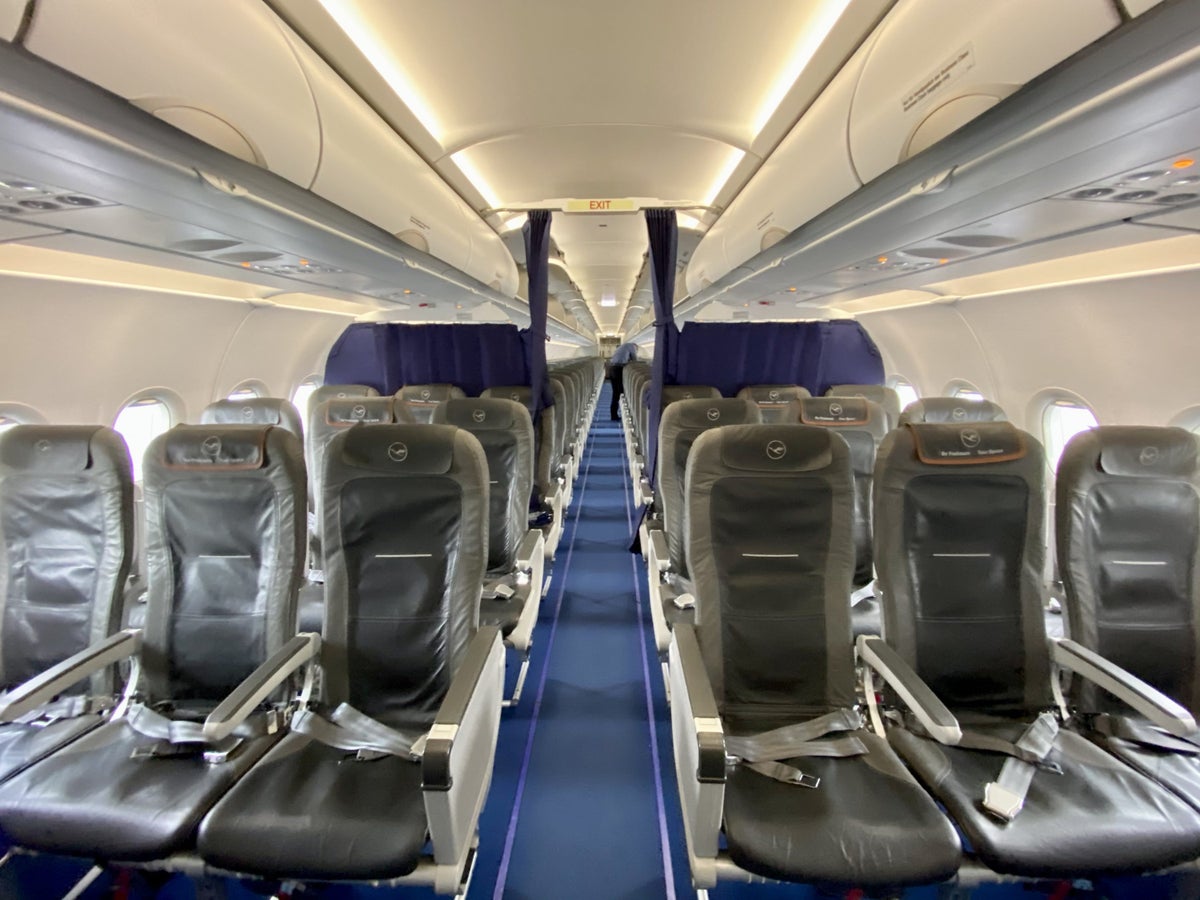 Lufthansa European business class Airbus A320 business class cabin