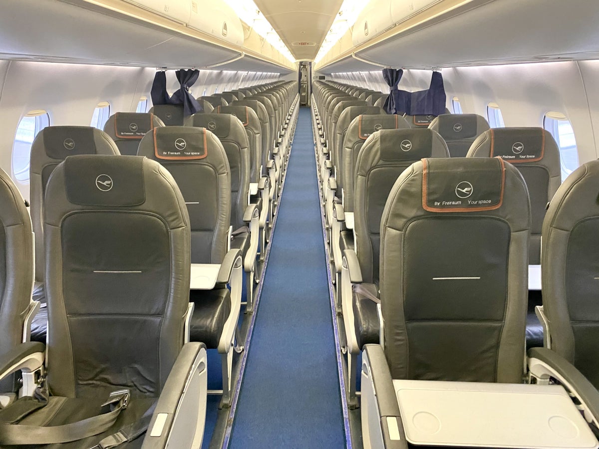 Lufthansa European business class Embraer E190 business class cabin