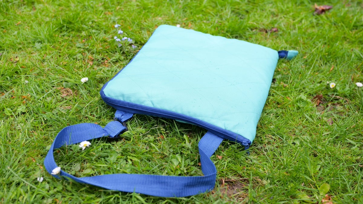 Picnic blanket portability