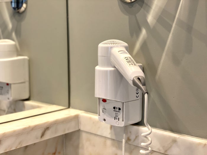 Pousada de Lisboa Small Luxury Hotels of the World bathroom hairdryer