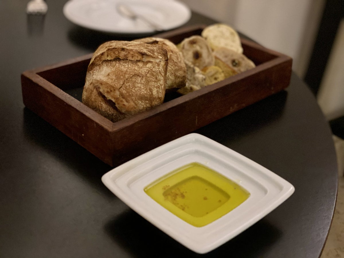Pousada de Lisboa Small Luxury Hotels of the World dinner bread