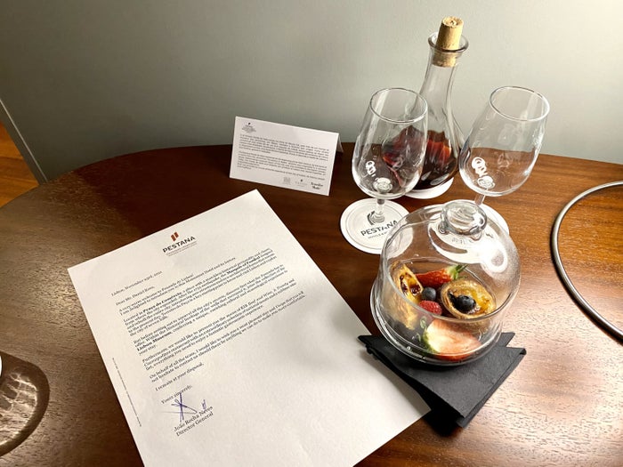 Pousada de Lisboa Small Luxury Hotels of the World welcome gift and letter