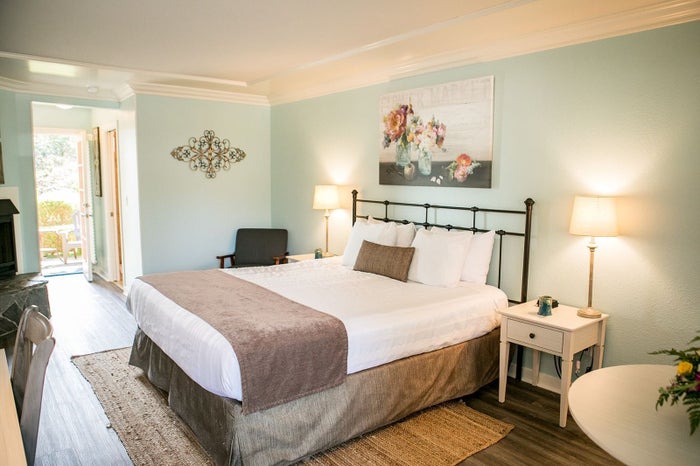 Sea Otter Inn