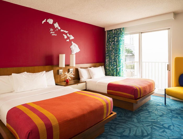 Shoreline Hotel