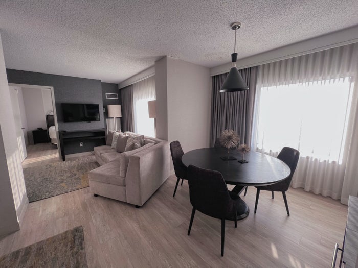 2 bedroom suite at Hyatt Regency Deerfield 2 bedroom suite at Hyatt Regency Deerfield