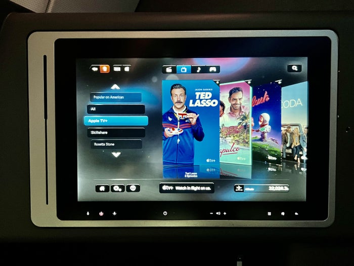 American Airlines A321T Flagship Business IFE Apple TV not working