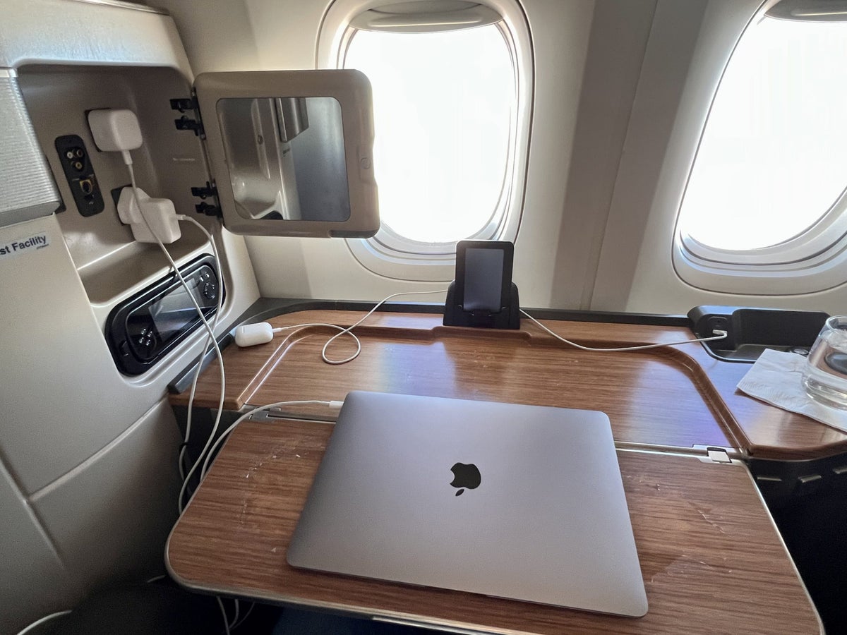 American Airlines Boeing 777 300 Flagship First ample charging capability