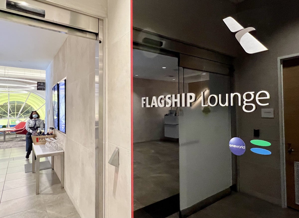 American Airlines Flagship First LAX Flagship Lounge and Champagne