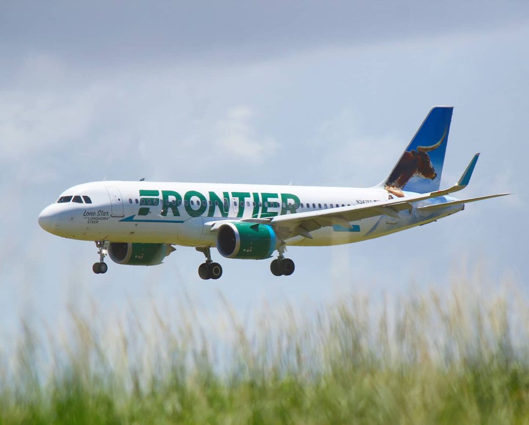 Frontier Lone Star aircraft