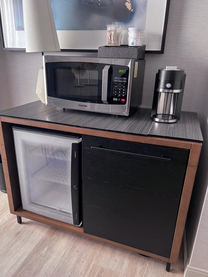 Hyatt Regency Deerfield 2 bedroom suite kitchenette