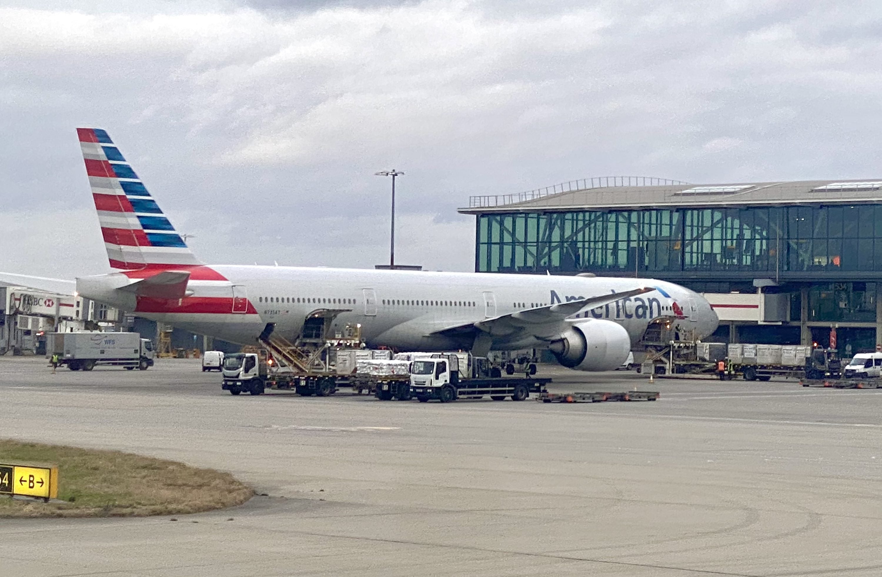 American Airlines Boeing 777 at Heathrow Terminal 5