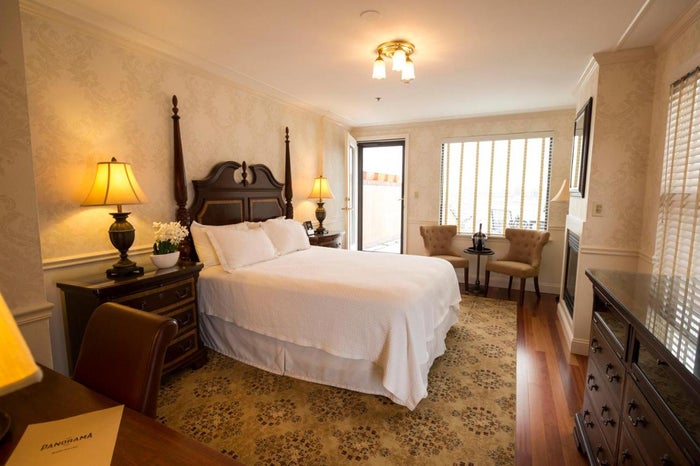 Penns View Hotel