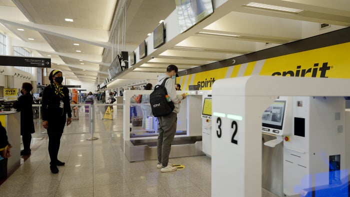Spirit Airlines Baggage Fees and How To Avoid Paying Them