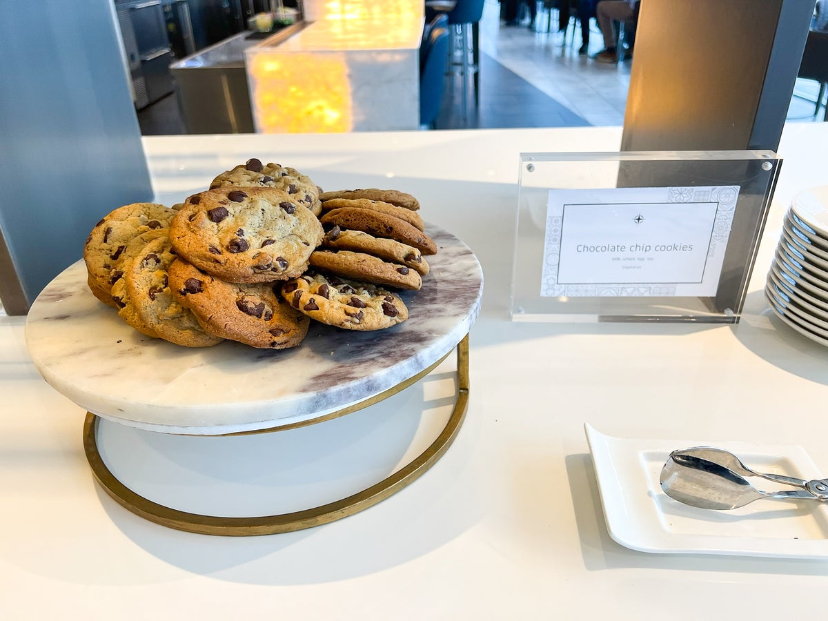 United Polaris Lounge Houston IAH cookies