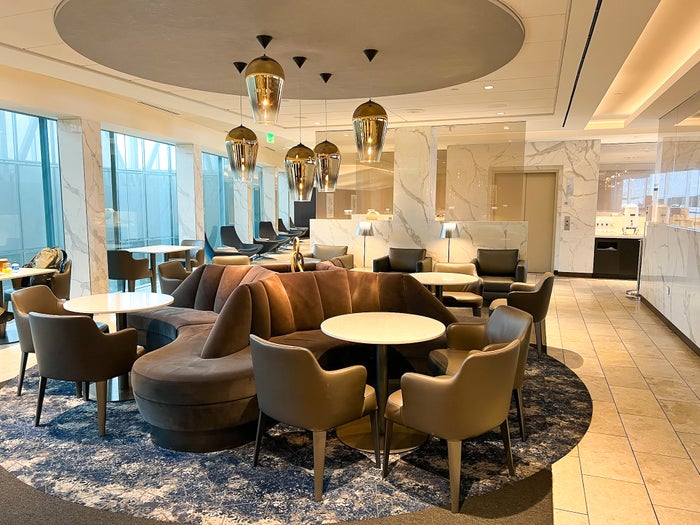 United Polaris Lounge at George Bush Intercontinental Airport in Houston [Review]