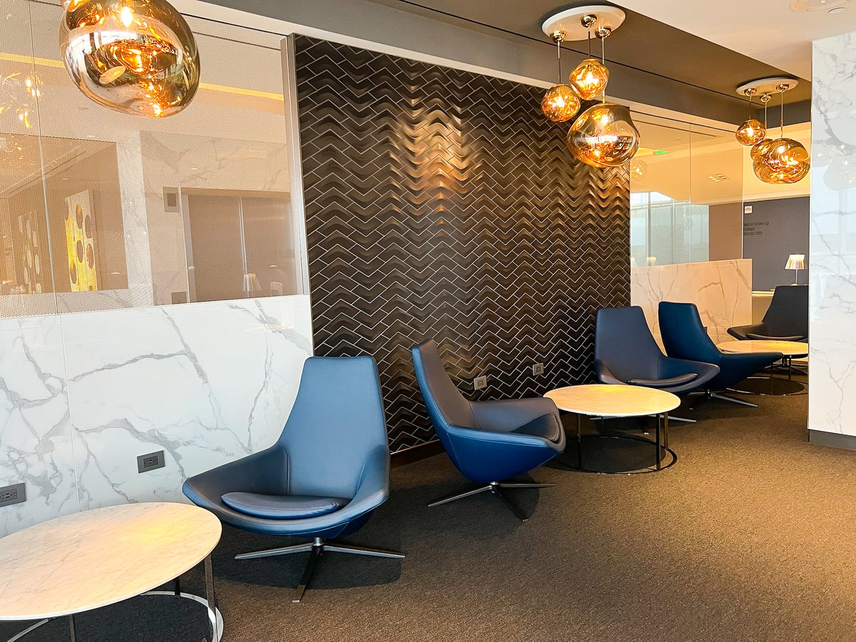 United Polaris Lounge Houston IAH swivel chairs