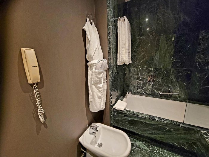 AC Hotel Malaga Palacio Robe