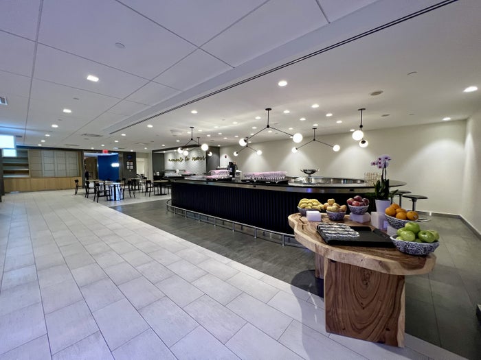 British Airways Boeing 777 300 Club Suite JFK Galleries Lounge empty first room