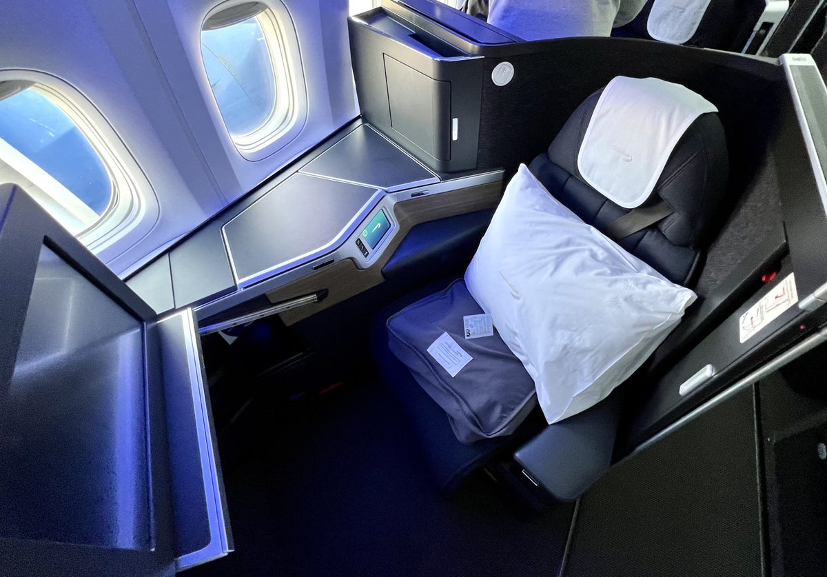 British Airways Boeing 777 300 Club Suite seat