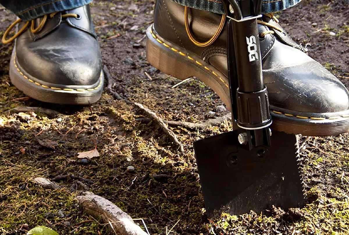 The 10 Best Camping Shovels for Outdoor Adventures [2023]