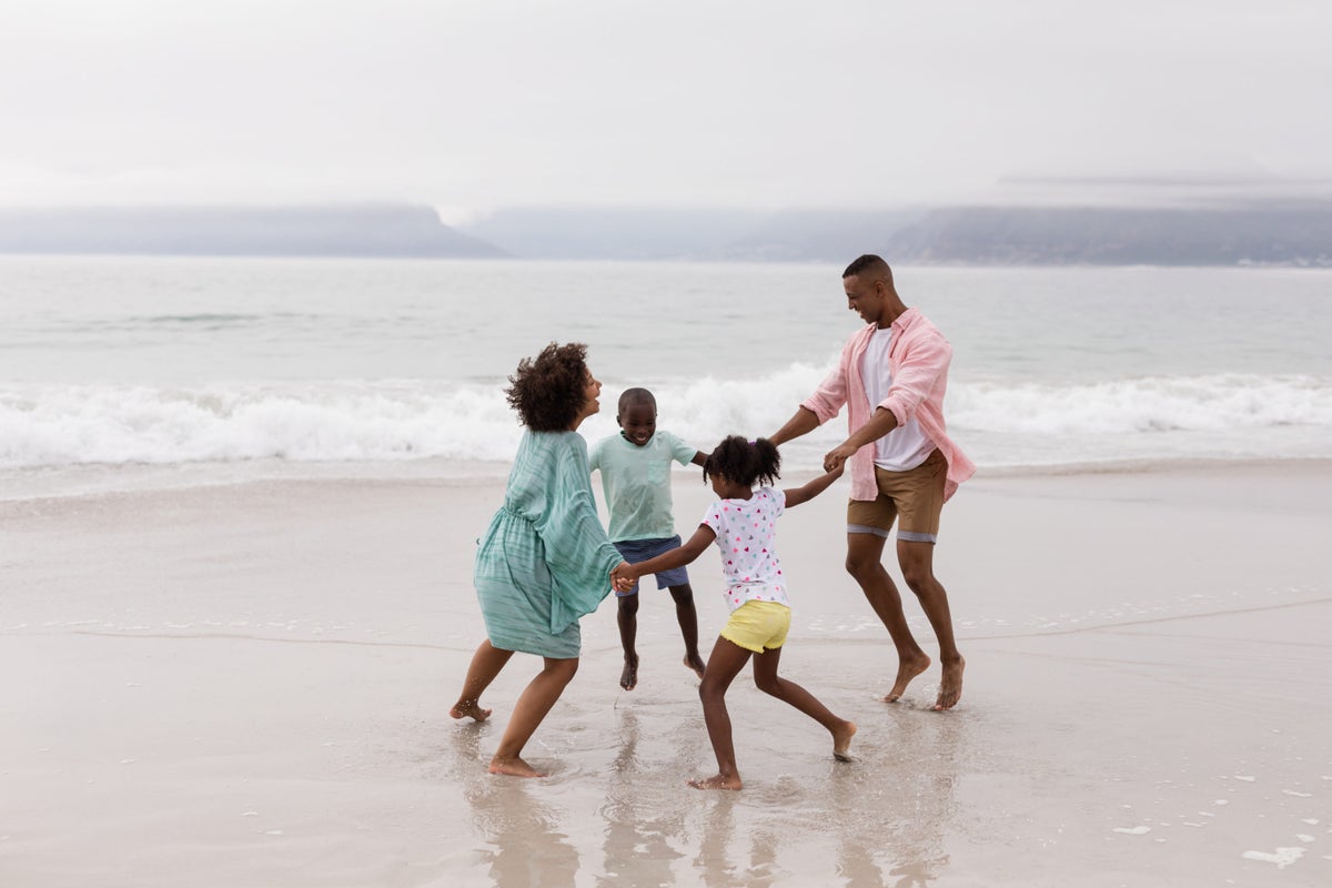 The 7 Best Websites for Family Vacation Packages and Deals [2023]