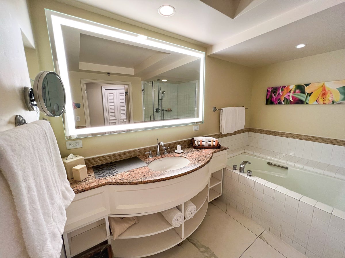 Grand Wailea Maui Waldorf Astoria Resort Bathroom Sink