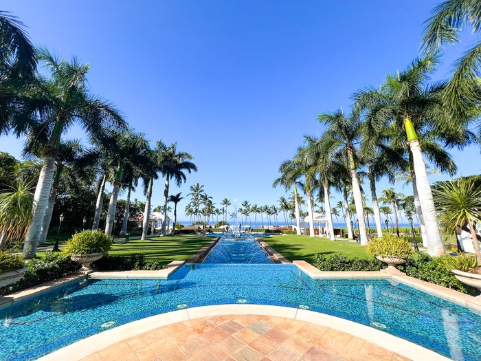 How To Earn Hilton Honors Diamond Elite Status (And Is It Worth It?)