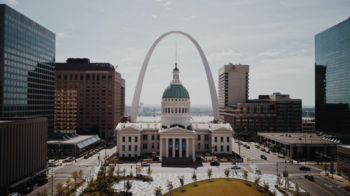 The 6 Best Boutique Hotels in St. Louis [2023]