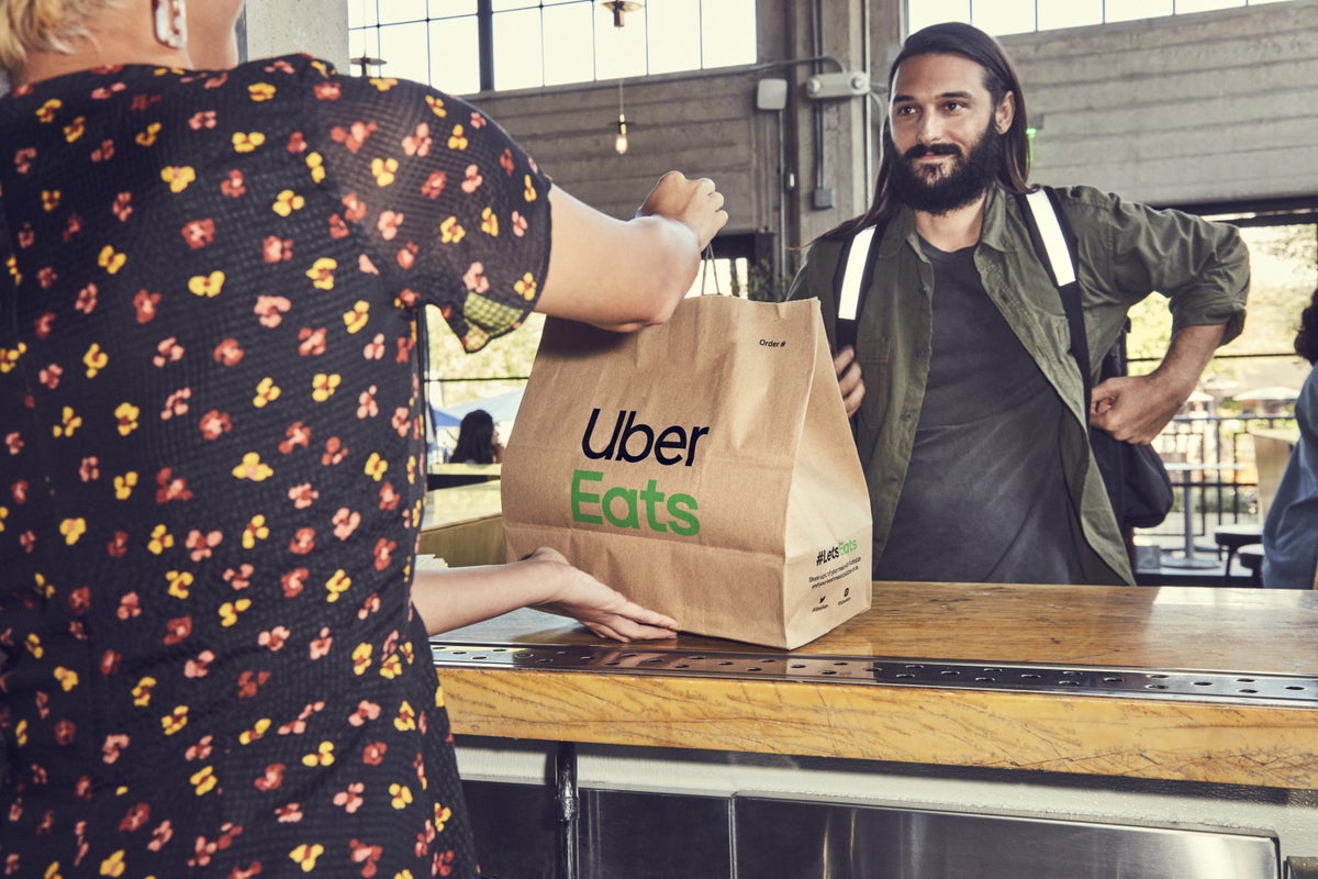 Uber Eats restaurant food pick up