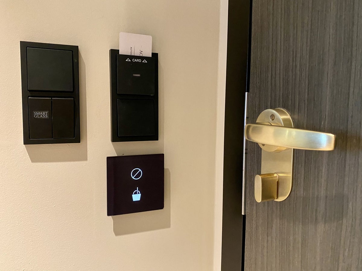 Academias Hotel bedroom privacy and glass controls