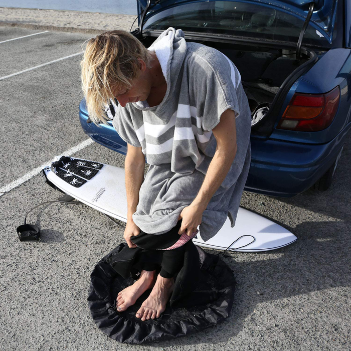 The 10 Best Beach and Surf Ponchos [2024]