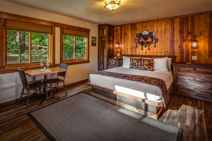 Cedar Glen Lodge