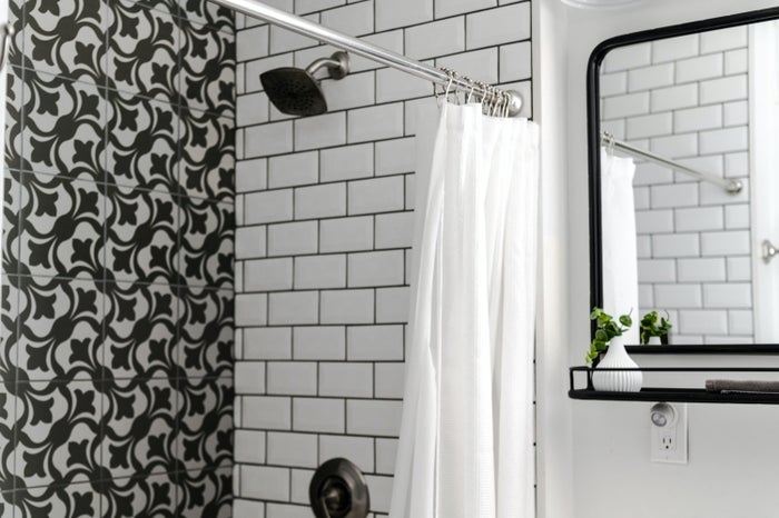 The 5 Best Hotel Shower Curtains [2024]