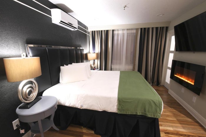 Hyde Park Hotel