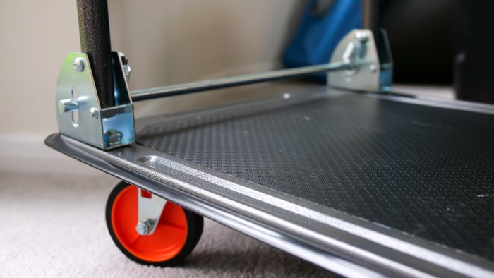 Luggage cart platform