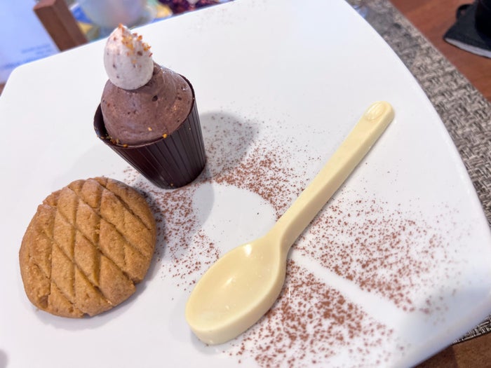 National Geographic Endeavour II dessert
