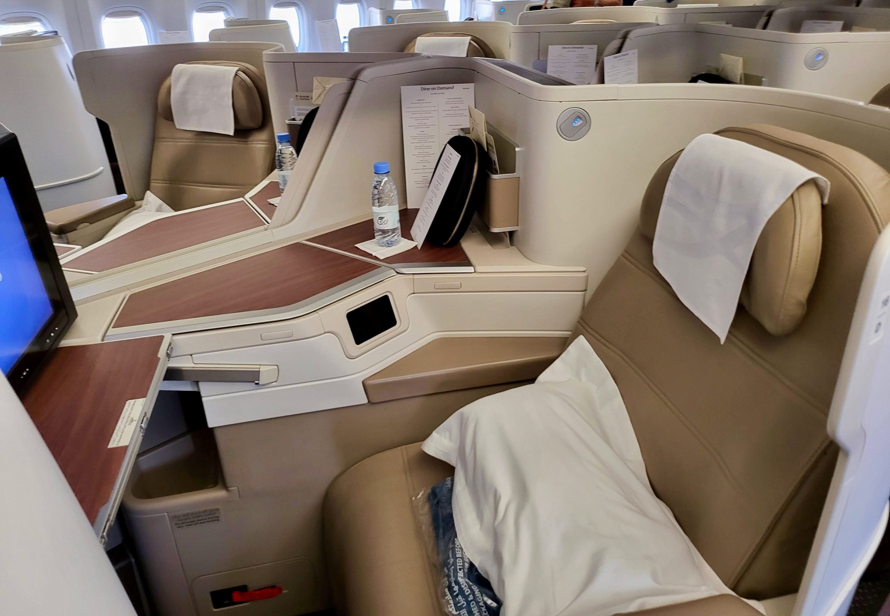 Saudia Airlines business class middle seat